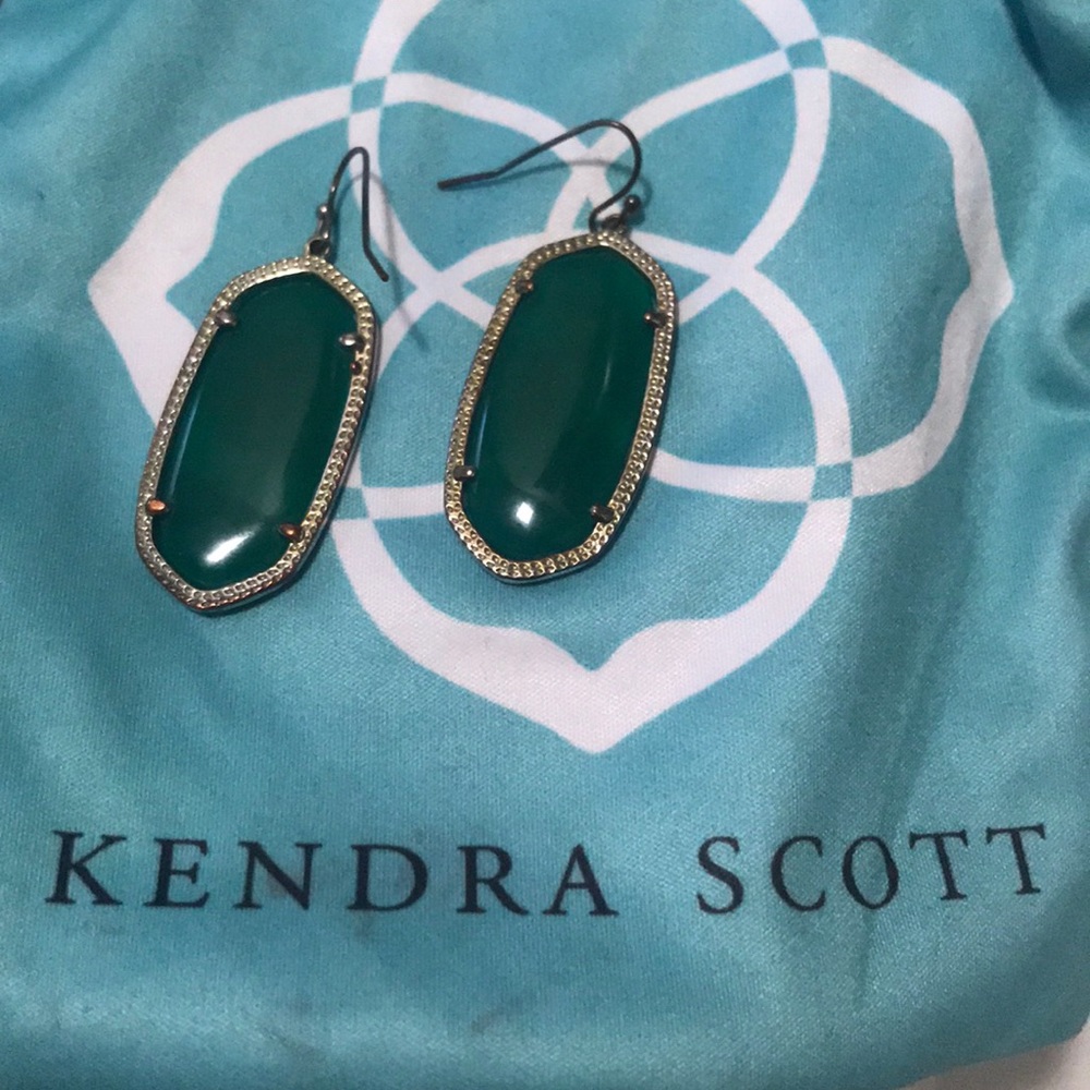 Kendra Scott Elle Earrings (Emerald)